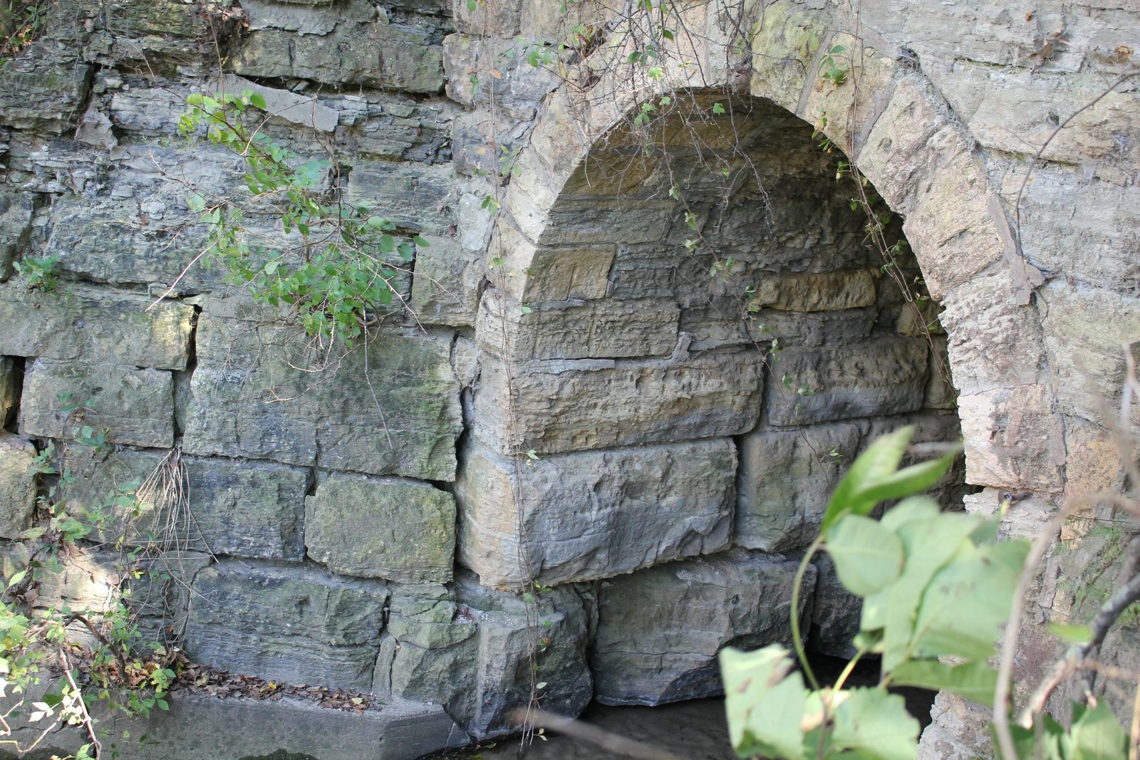 North abutment